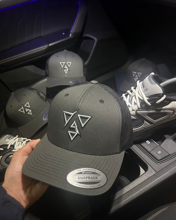Grey Iconica Trucker - Grey/Black Logo